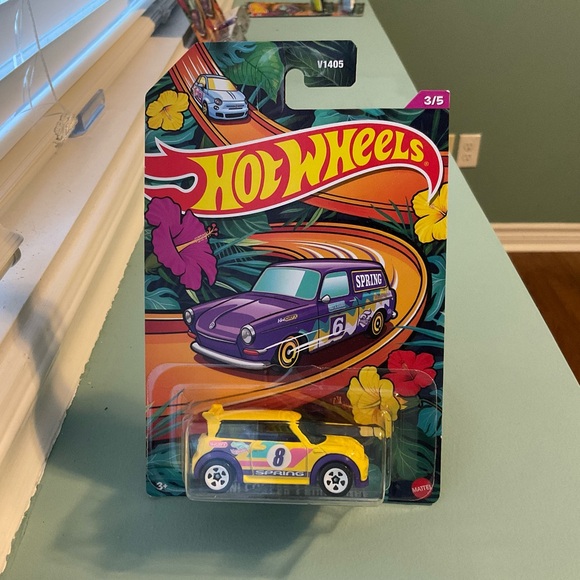Hot Wheels Spring 2024 Mix Collection - Set of 5 - Picture 3 of 12